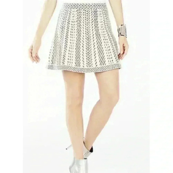 BCBGMaxAzria QUEENY MINI SKIRT FRENCH CREAM S - Picture 2 of 13